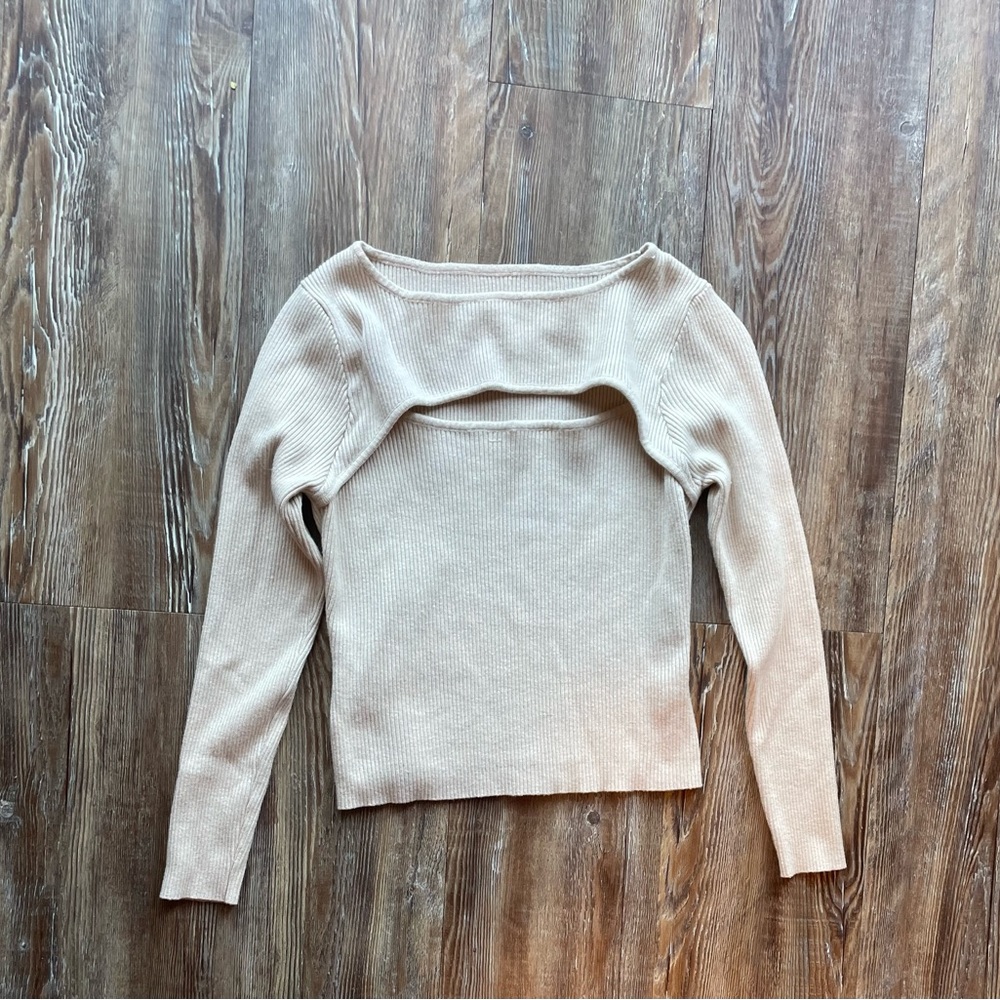 Women’s knit top